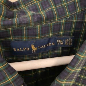 Button down shirt. XXL.